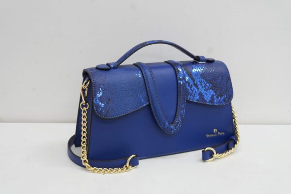 Sac à main Nabila en similicuir, coloris bleu — Deveaux Paris